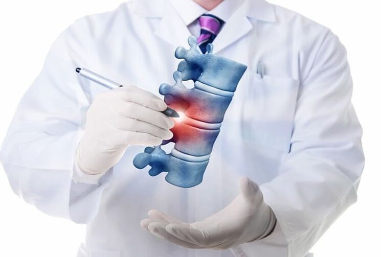 lesión espinal en la osteocondrosis torácica